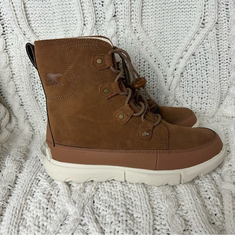 SOREL Explorer Joan II Size 7 Boot